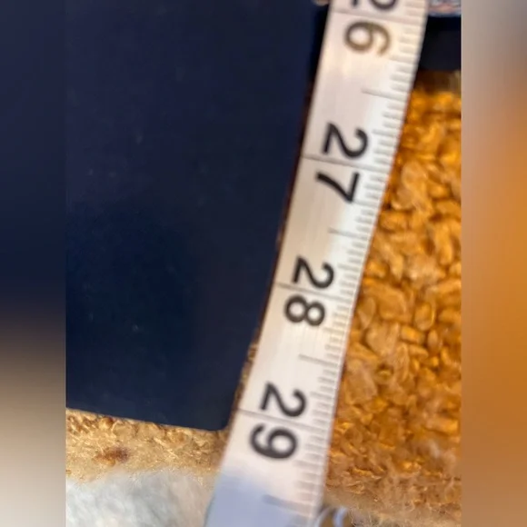 Navy Double-Breasted Men's suit 36S to 38S includes pocket square and shirt - Picture 11 of 16